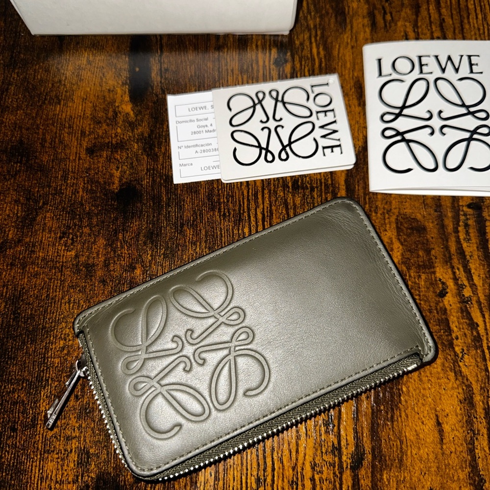 Loewe Zip Card Holder (Khaki Green)
